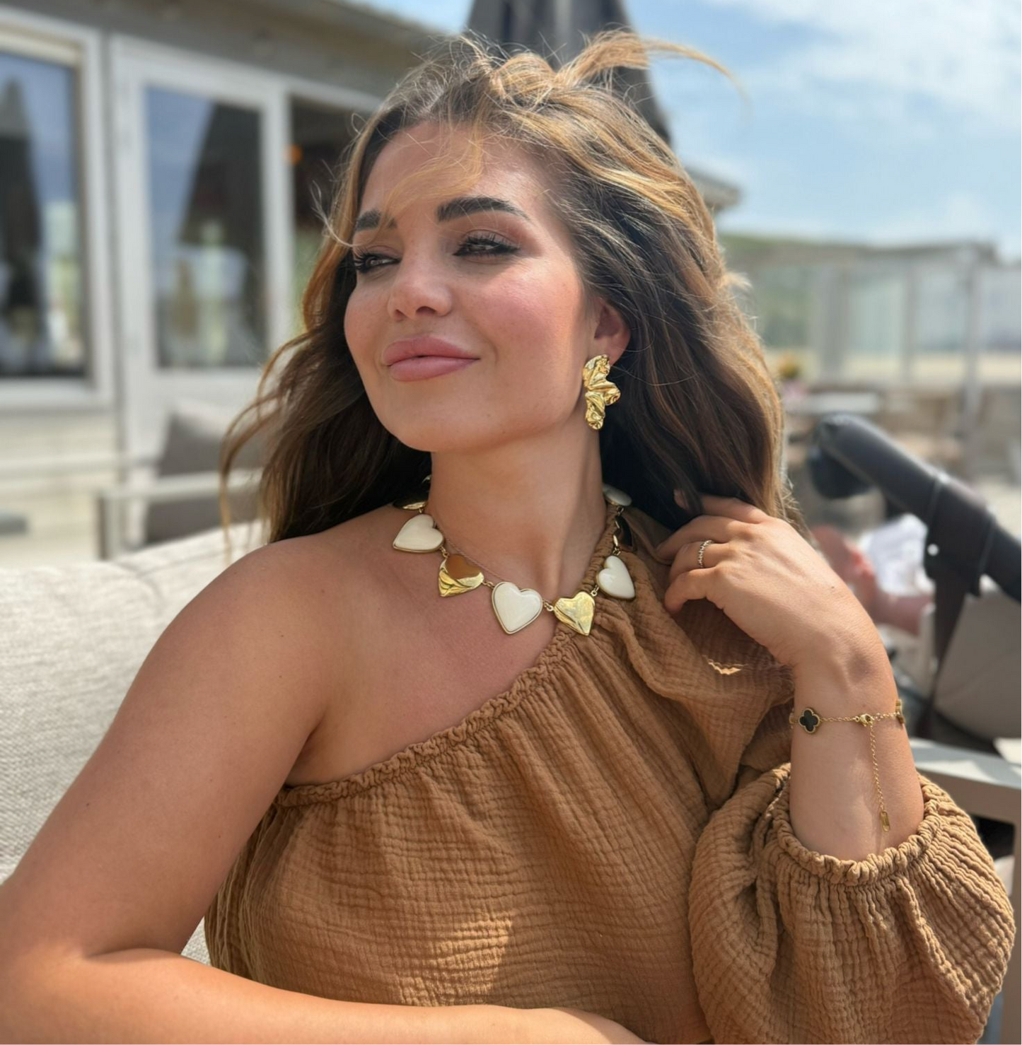 Earring Blossom gold