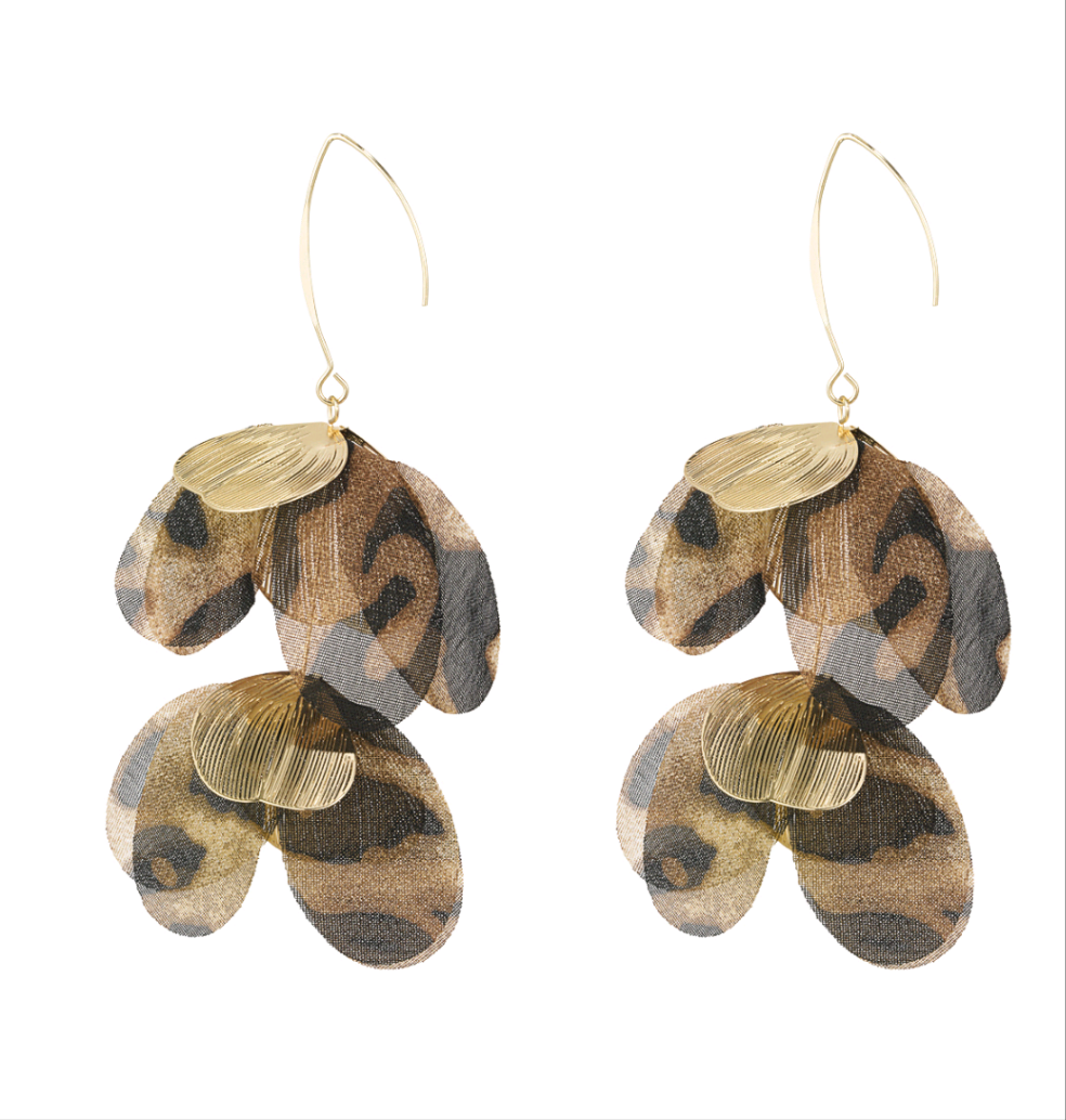 Earrings blushing flower brown