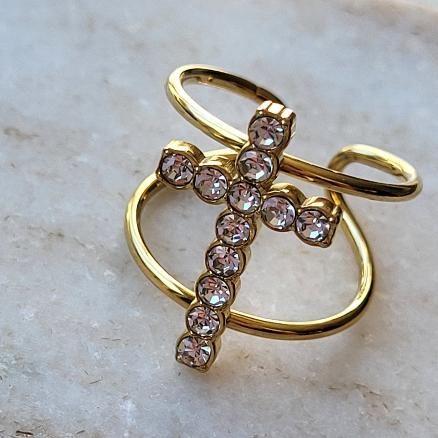 Ring Cross Diamonds