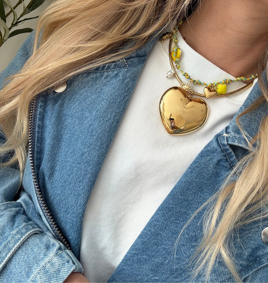 Necklace choker heart