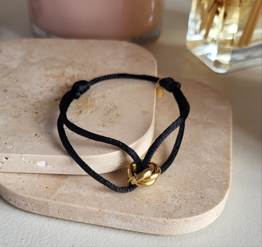 Bracelet knot black